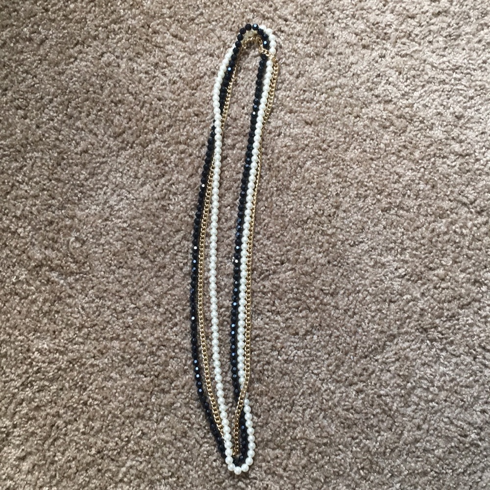 Black bead, Imitation Peals & Gold Chain Necklace